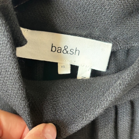 Bash blouse with jewelled buttons - Picture 3 of 9